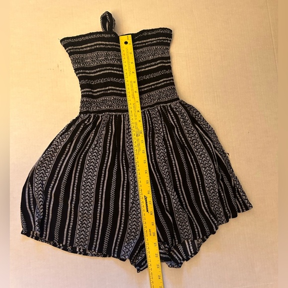 BE COOL Gray & black Strapless casual Romper shorts Sz-S. K11 - Picture 8 of 8